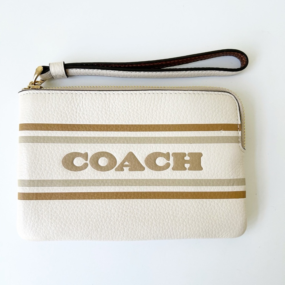 🆕 Coach Leather Corner Zip Wristlet with Coach Stripe